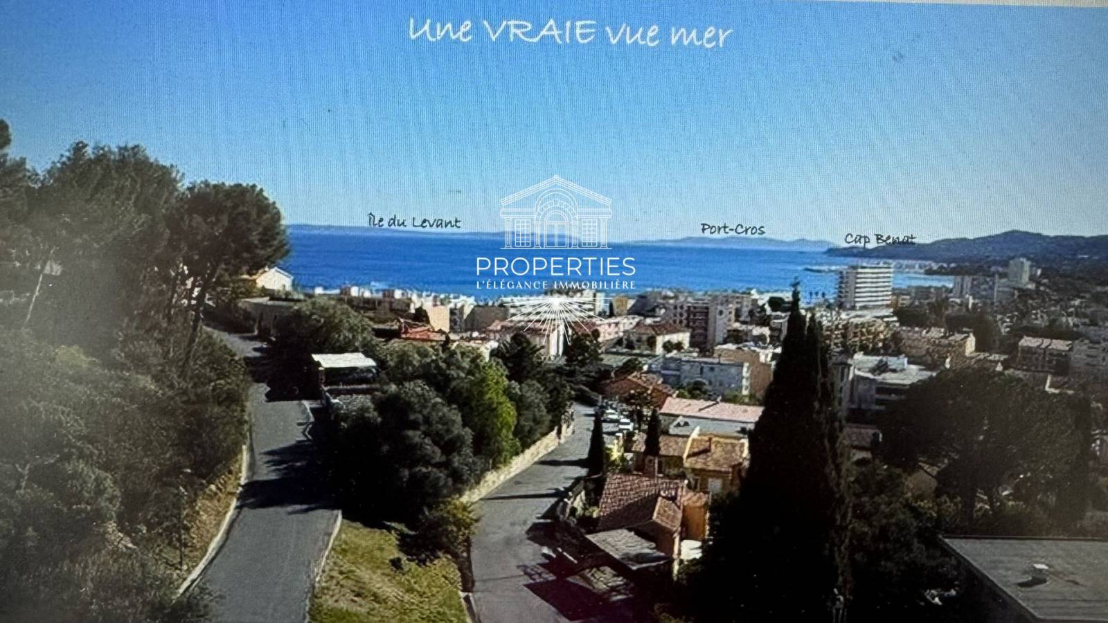 Appartement rénové à neuf avec terrasse au Lavandou et vue mer panoramique, à deux pas du centre et de la plage