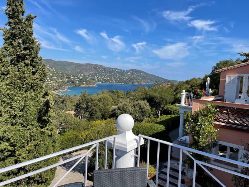 Villa à vendre avec vue mer imprenable au Lavandou